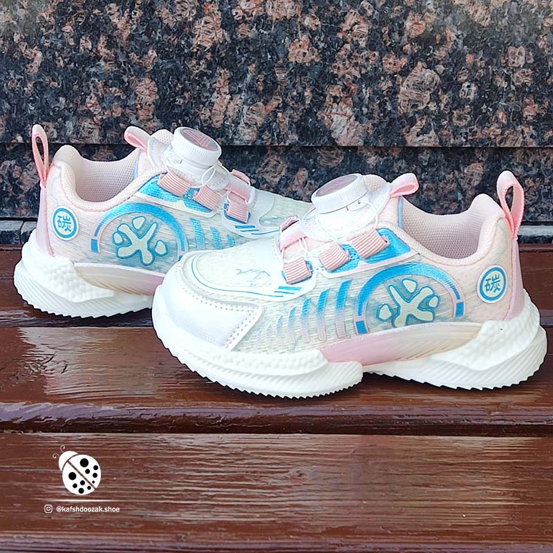 pinkshoes-1.jpg